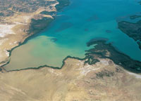 Extremo sur de la bah�a Portete; se aprecia la cobertura de mangle en el borde de la bah�a.