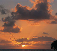 El clima de La Guajira presenta un r�gimen deficitario de lluvias, con per�odos de sequ�a hasta de diez a�os.
