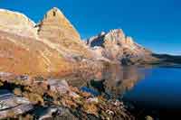 Picos escarpados que resultaron del modelado glaciar en la Sierra Nevada del Cocuy.