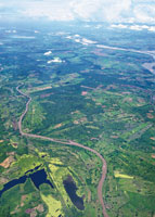 La magnitud del rio en el Magdalena Medio muestra su importancia econ�mica como v�a de comunicaci�n y como reserva ambiental.