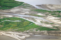 Acumulaci�n de sedimentos a la orilla del r�o.