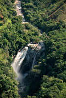 El Salto Pozohumo es uno de los m&aacute;s caudalosos y altos de la Sierra Nevada de Santa Marta. 