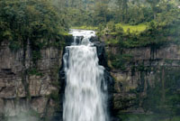 Seg&uacute;n una leyenda muisca, el Salto del Tequendama fue creado por Bochica para que salieran las aguas que hab&iacute;an inundado la Sabana de Bogot&aacute;.  