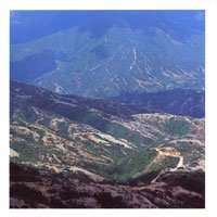 En las �ltimas cuatro d�cadas la Sierra Nevada ha estado sometida a una fuerte presi�n antr�pica que le ha ocasionado serios da�os ambientales.