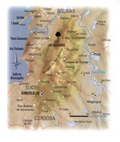 La serran�a tiene una longitud aproximada de 110 km y su eje corre paralelo al litoral en el sector comprendido entre el golfo de Morrosquillo y la bah�a de Barbacoas