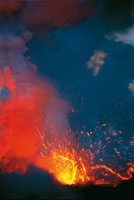 Los principales aportes de minerales y sales del agua marina y oce�nica provienen de la emisi�n de gases, fluidos y magma emanados desde la asten�sfera.